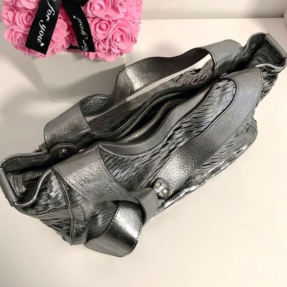 Authentic ⭐️ JIMMY CHOO ⭐️ Woman’s Silver / Metallic Leather Hobo Shoulder Bag - Picture 4 of 17